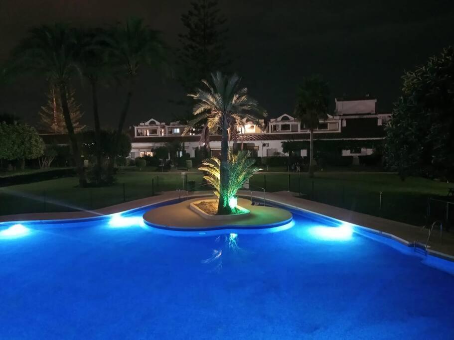 Precioso Apto En Milla De Oro. Lejlighed Marbella